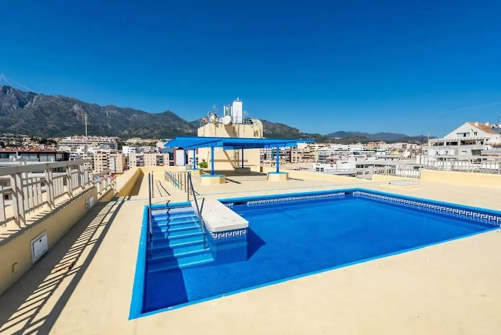 Frontline Apartment With Sea Views And Rooftop Pool Marbella Spain